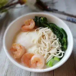 Pigbone soup noodles