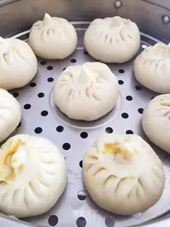 Beef carrot buns