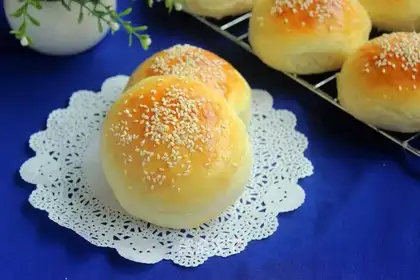 Yogurt bread