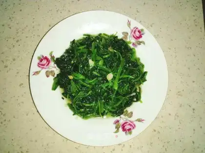 Scrambled spinach