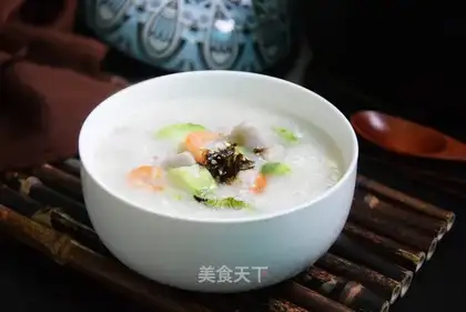 Smelt sauerkraut rice congee
