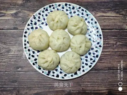 The cabbage bun