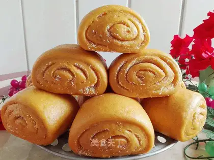 Pumpkin coconut buns