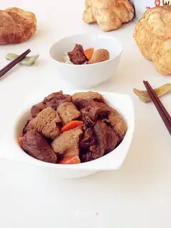 Monkey mushroom rib stew