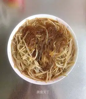 A green bean sprouts fan