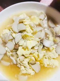 Eggs, chicken and mushroom soup