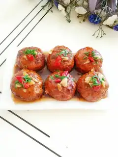 Chicken-style lion head
