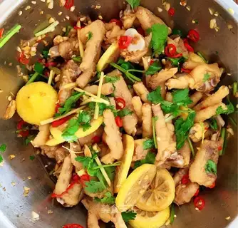 Frozen chicken claws