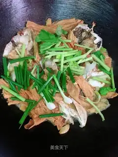 Scrambled fish head