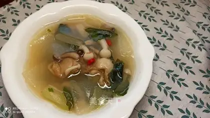 Pork scallop mushroom soup