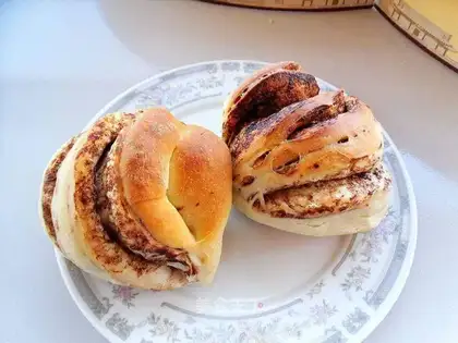 Chocolate rolls