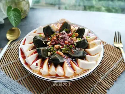 Frozen eggs and tofu