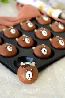 Easy bear cocoa cake