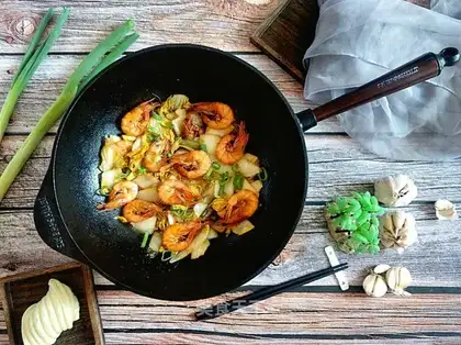 Iron pan shrimp cabbage