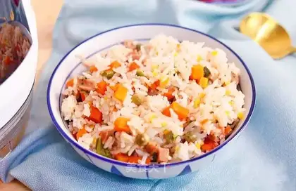 Lazy man, making rice