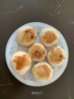 Fresh meat mooncake