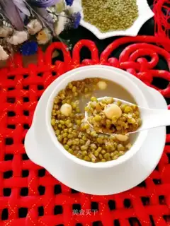 Lotus green bean soup