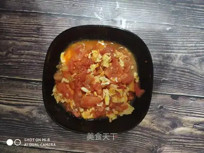 Tomato fried eggs