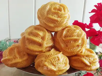 Pumpkin date palm bun