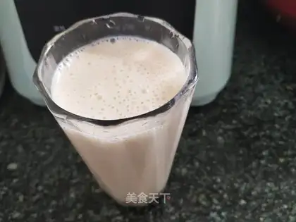 Banana yogurt shake