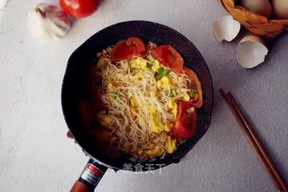Tomato egg noodles