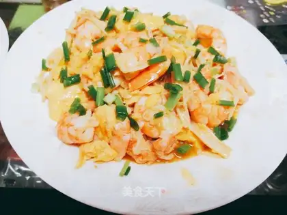 Golden mushroom shrimp fried eggs