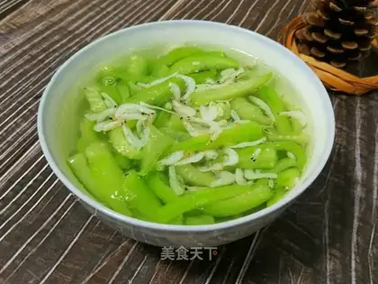 Shrimp melon soup