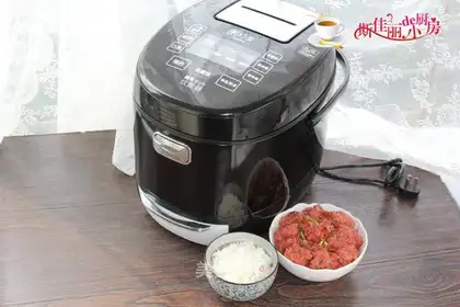 Steaming taro