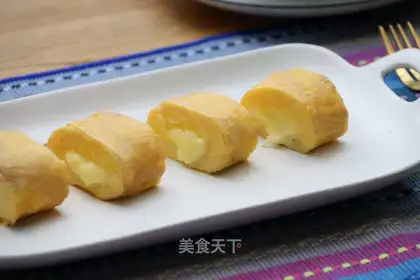 Cheese egg rolls