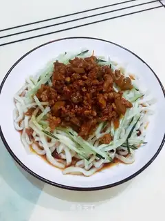 Squeeze the noodles