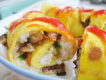 Egg skin glutinous rice roll