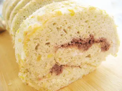 Blueberry stuffed cake roll