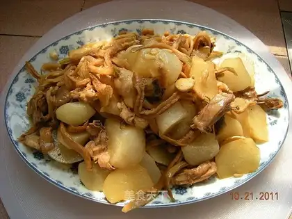 Stewed chicken with dried radish
