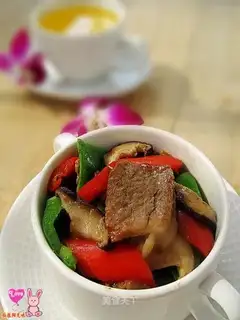 Sliced pork slices of mushroom