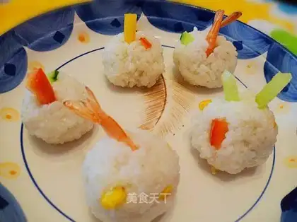 Cucumber rice balls