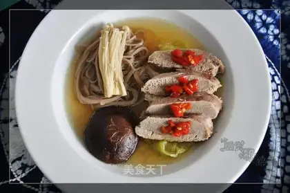 Japanese noodle soup