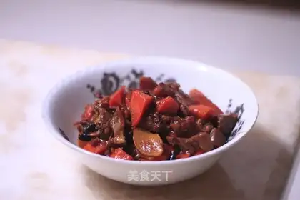 Stewed beef brisket with tomato