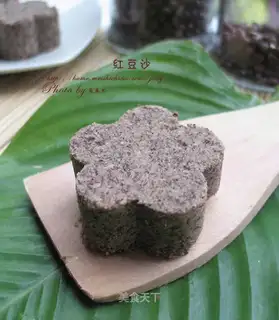 red bean paste