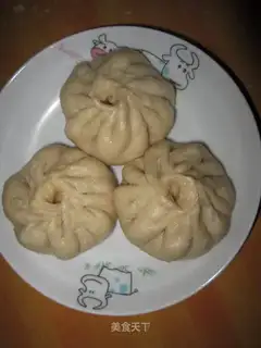 Green vegetables and mushroom steamed buns