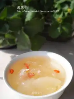 Stewed Tremella with Rock Sugar Pear