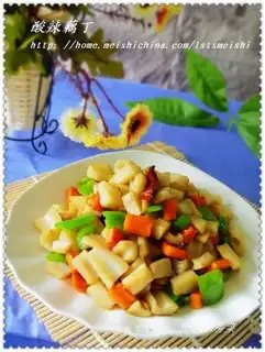 Sour and spicy diced lotus root