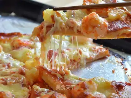 Italian spicy sausage shrimp pizza
