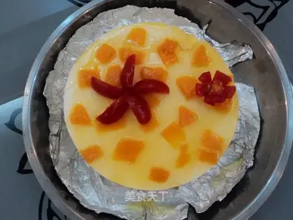 Mango yogurt mousse cake