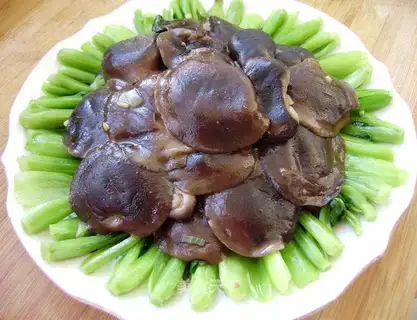 Roasted rapeseed with mushrooms