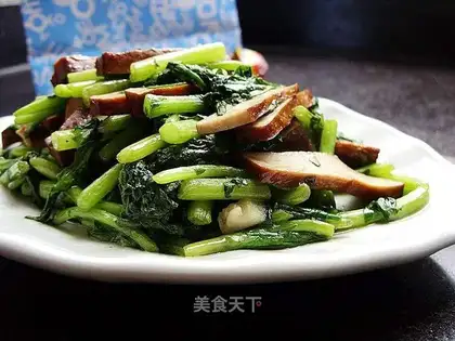 Saute Sauteed with Dried Chrysanthemum
