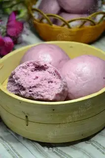 Milk fragrant purple potato steamed buns
