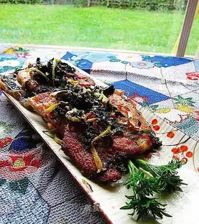 Pan-fried salmon bones with perilla