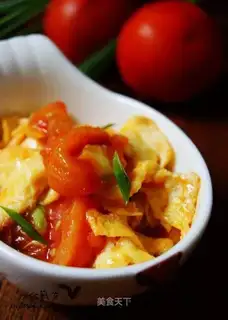 Scrambled egg with tomato