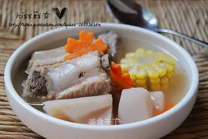Lotus root corn ribs soup