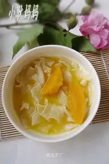 Pumpkin noodle soup